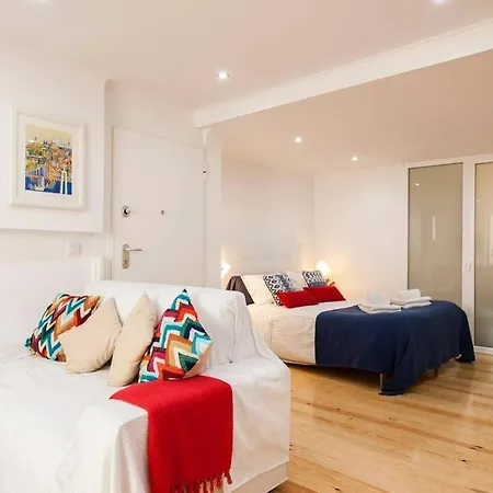 Charming In Mouraria Апартаменты